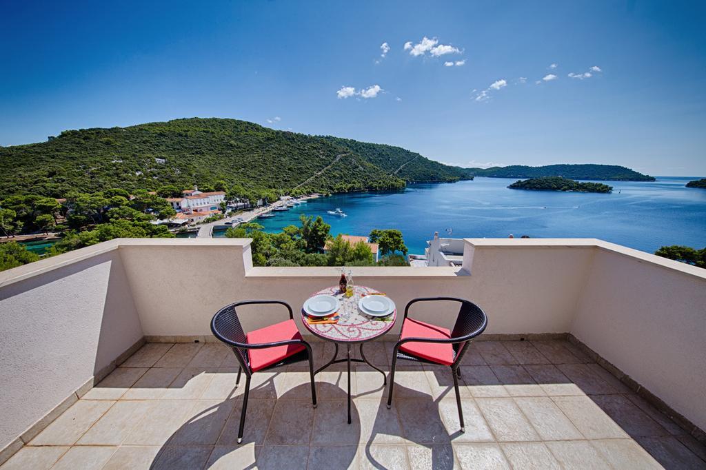 Apartments Ladesta Lastovo الغرفة الصورة