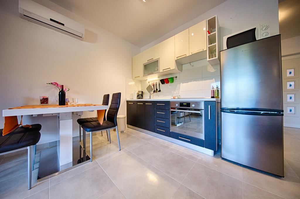 Apartments Ladesta Lastovo الغرفة الصورة