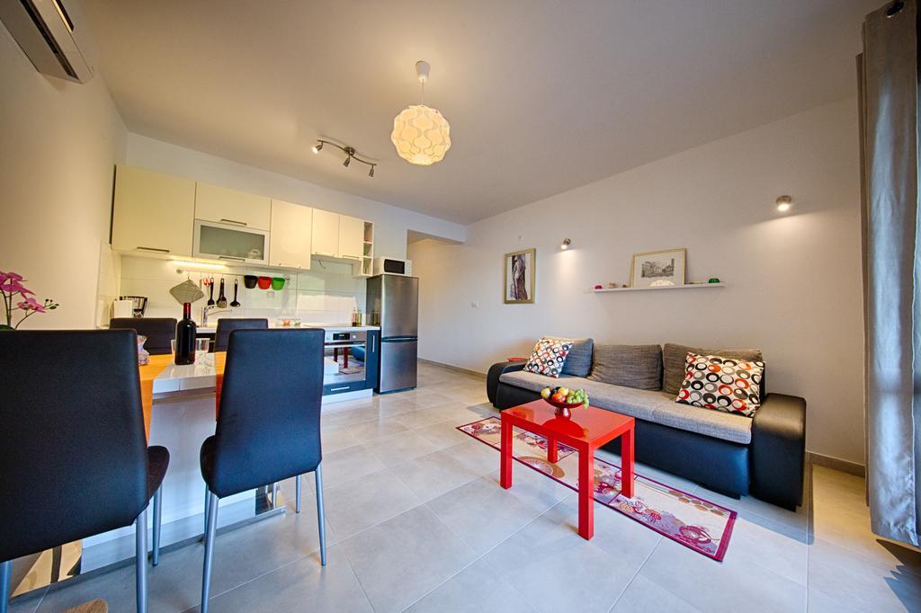 Apartments Ladesta Lastovo الغرفة الصورة