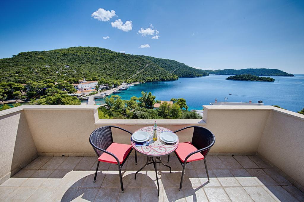 Apartments Ladesta Lastovo الغرفة الصورة